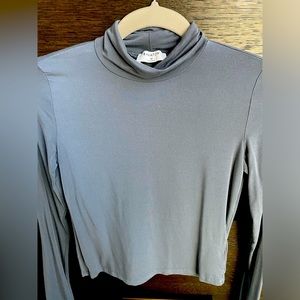 Babaton Everyday Mockneck Longsleeve